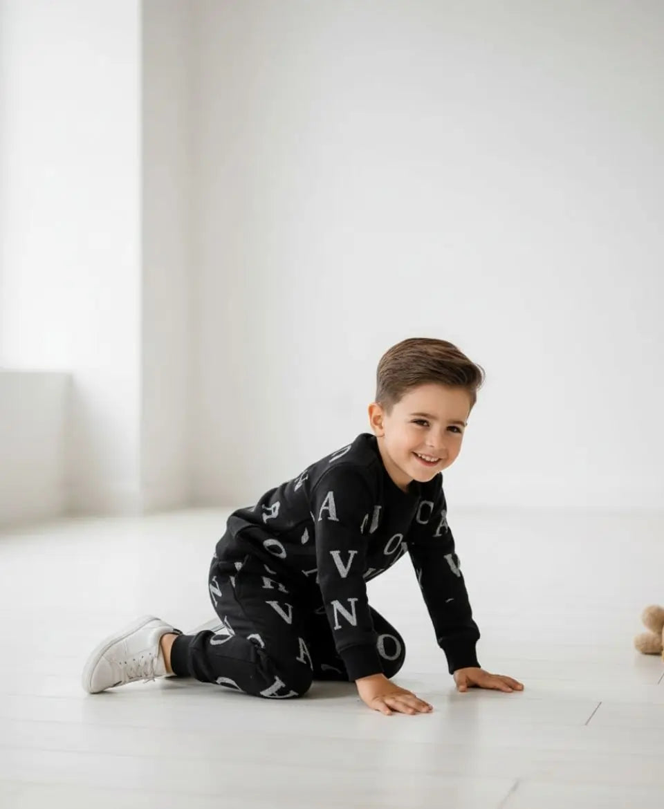 Unisex Fleece Sweatshirt & Trouser Set – Letter Print Winter Outfit