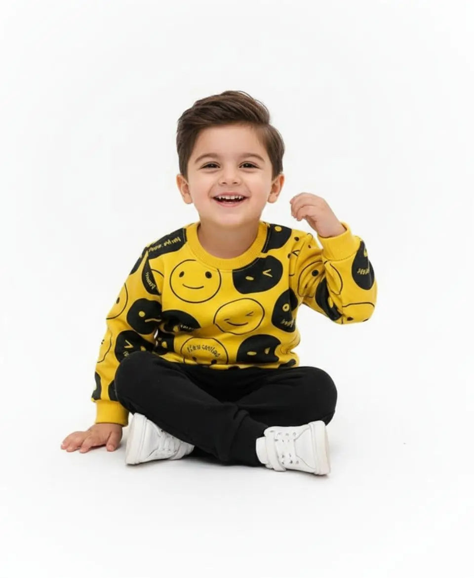Unisex Fleece Sweatshirt & Pants Set – Emoji Print Winter Outfit