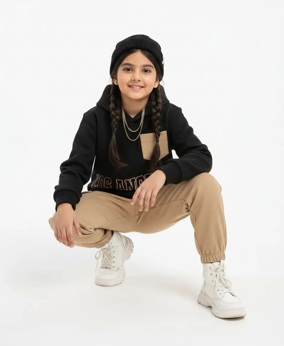Unisex Kids Fleece Hoodie & Trouser Set – Black & Beige “Los Angeles” Outfit