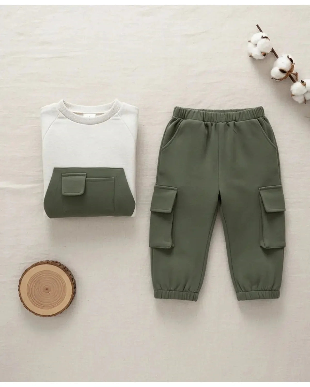 Kids Fleece Pocket Sweatshirt & Cargo Trouser Set – Winter Outfit