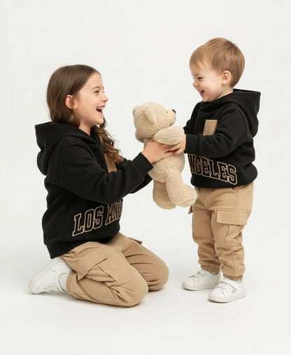 Unisex Kids Fleece Hoodie & Trouser Set – Black & Beige “Los Angeles” Outfit