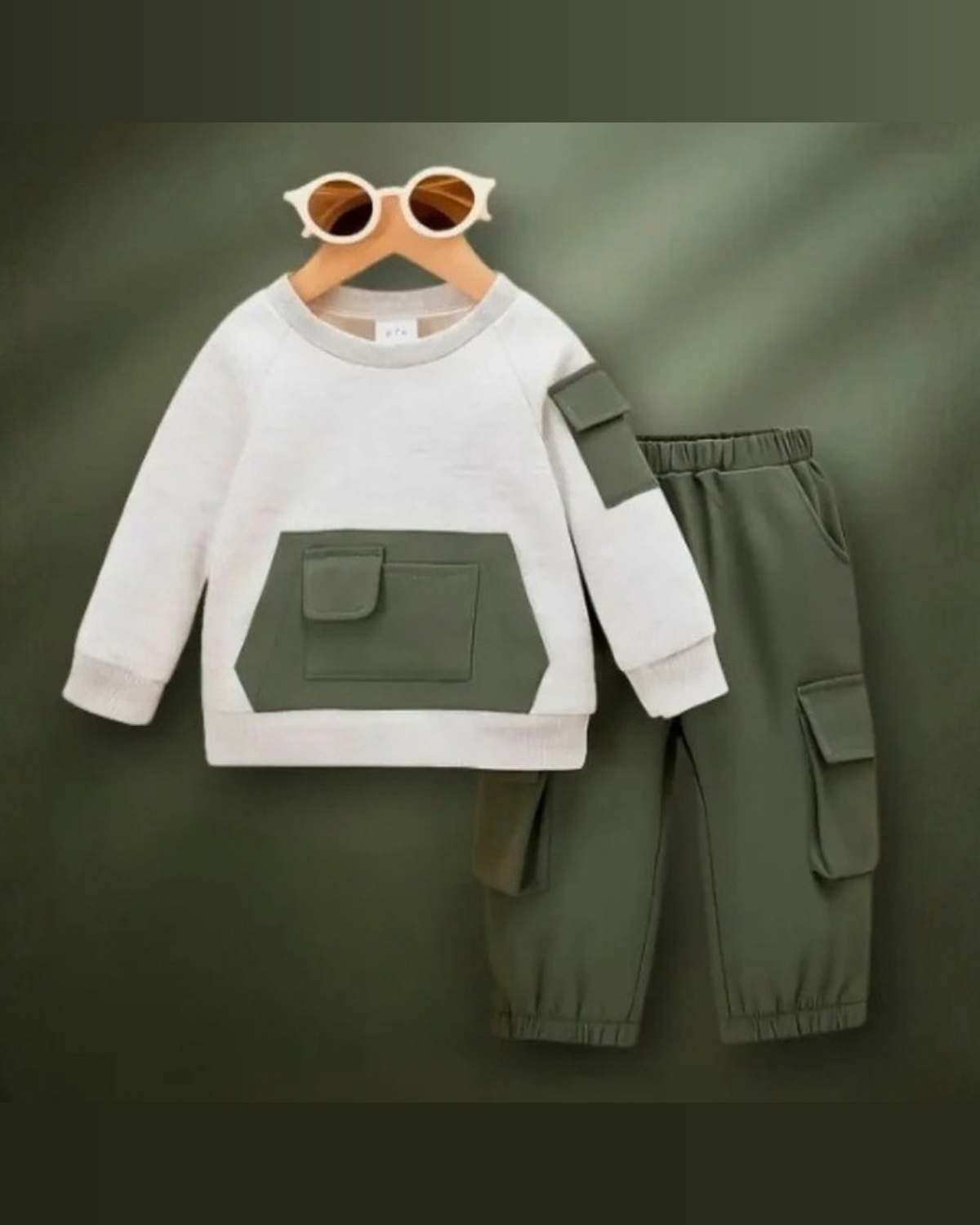 Kids Fleece Pocket Sweatshirt & Cargo Trouser Set – Winter Outfit