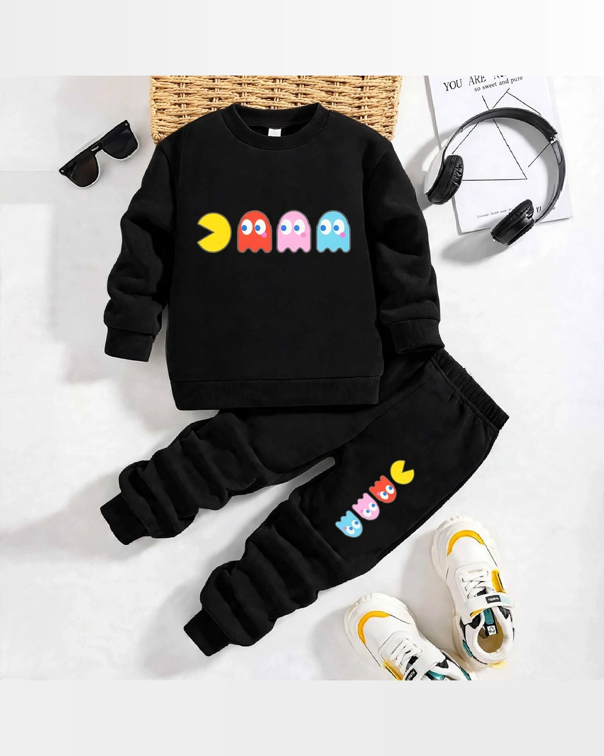 Boys’ Cartoon Printed Sweatshirt & Jogger Set – Black Winter Outfit