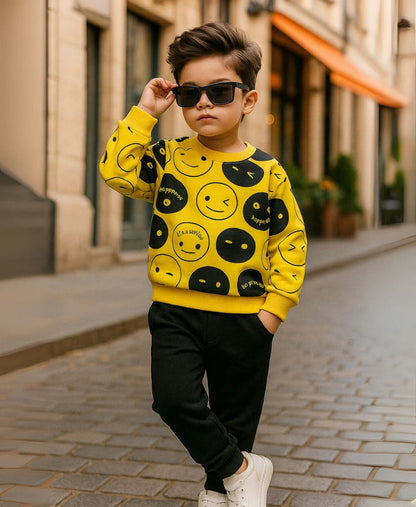 Unisex Fleece Sweatshirt & Pants Set – Emoji Print Winter Outfit