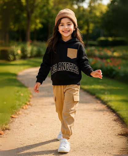 Unisex Kids Fleece Hoodie & Trouser Set – Black & Beige “Los Angeles” Outfit